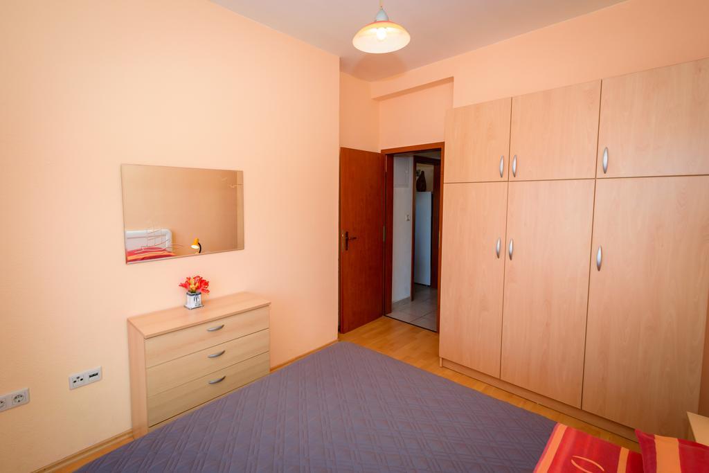 Apartments Galeb Blace Εξωτερικό φωτογραφία