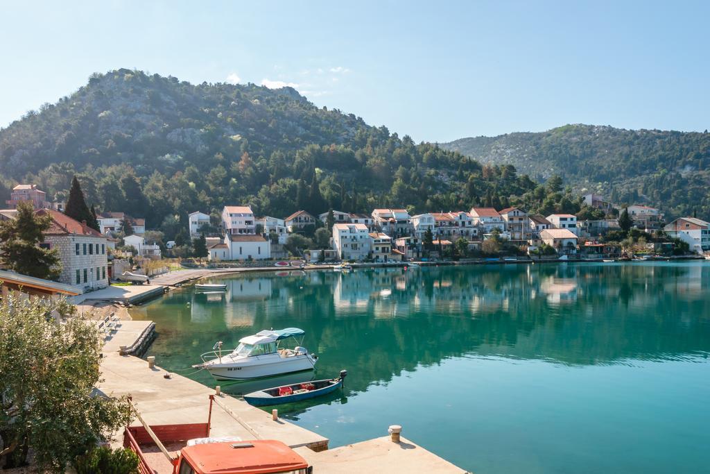 Apartments Galeb Blace Εξωτερικό φωτογραφία