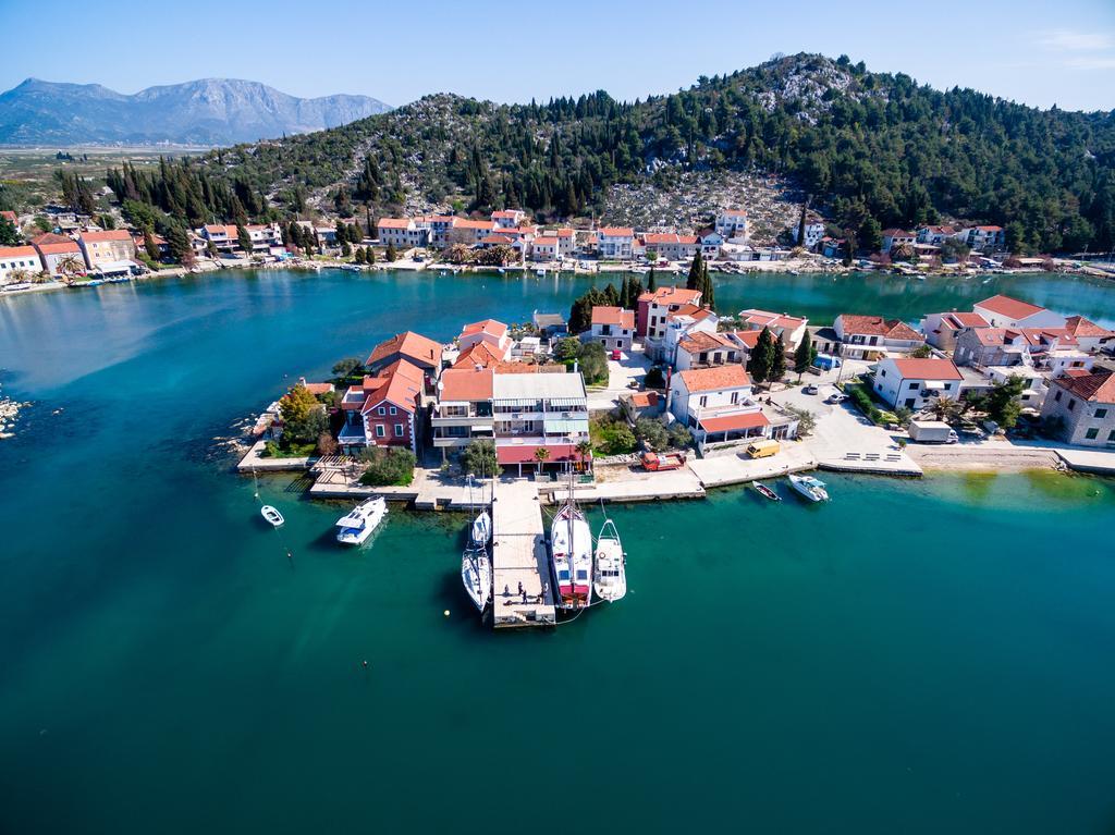 Apartments Galeb Blace Εξωτερικό φωτογραφία